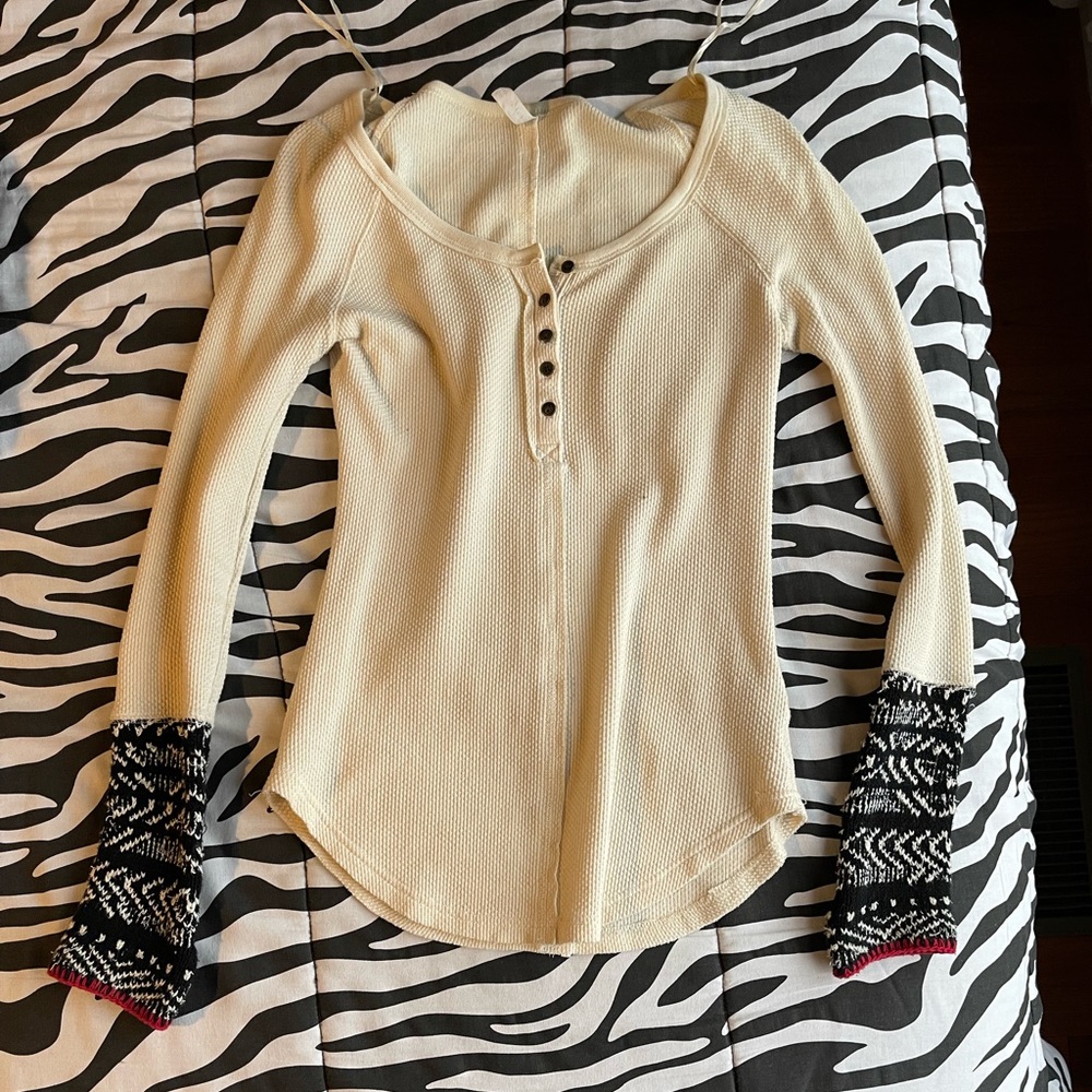 Free people knit sleeve long sleeve, NWOT